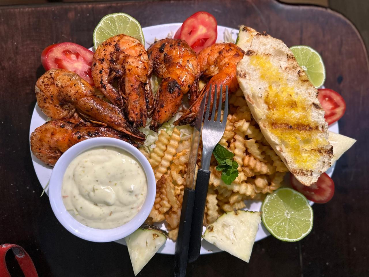 Camarones con guarnición